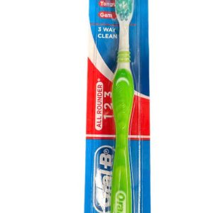 oral b toothbrush medium/ sedang